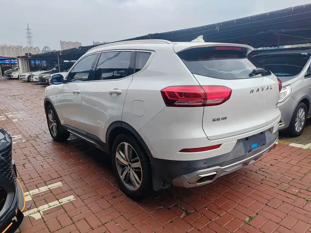 Haval H6 Red Label 2.0 T Auto 2 WD Smart Style