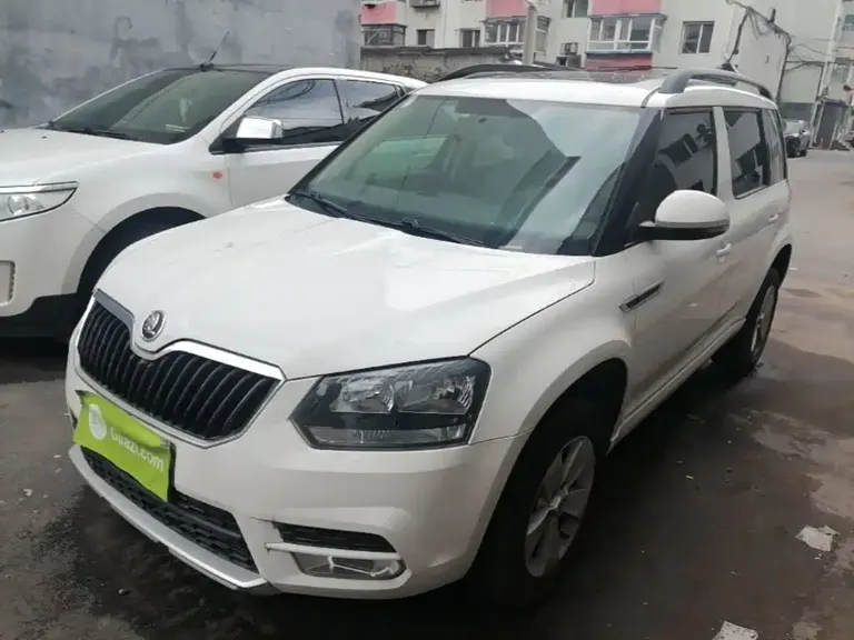 Skoda Yeti TSI280 DSG Forward