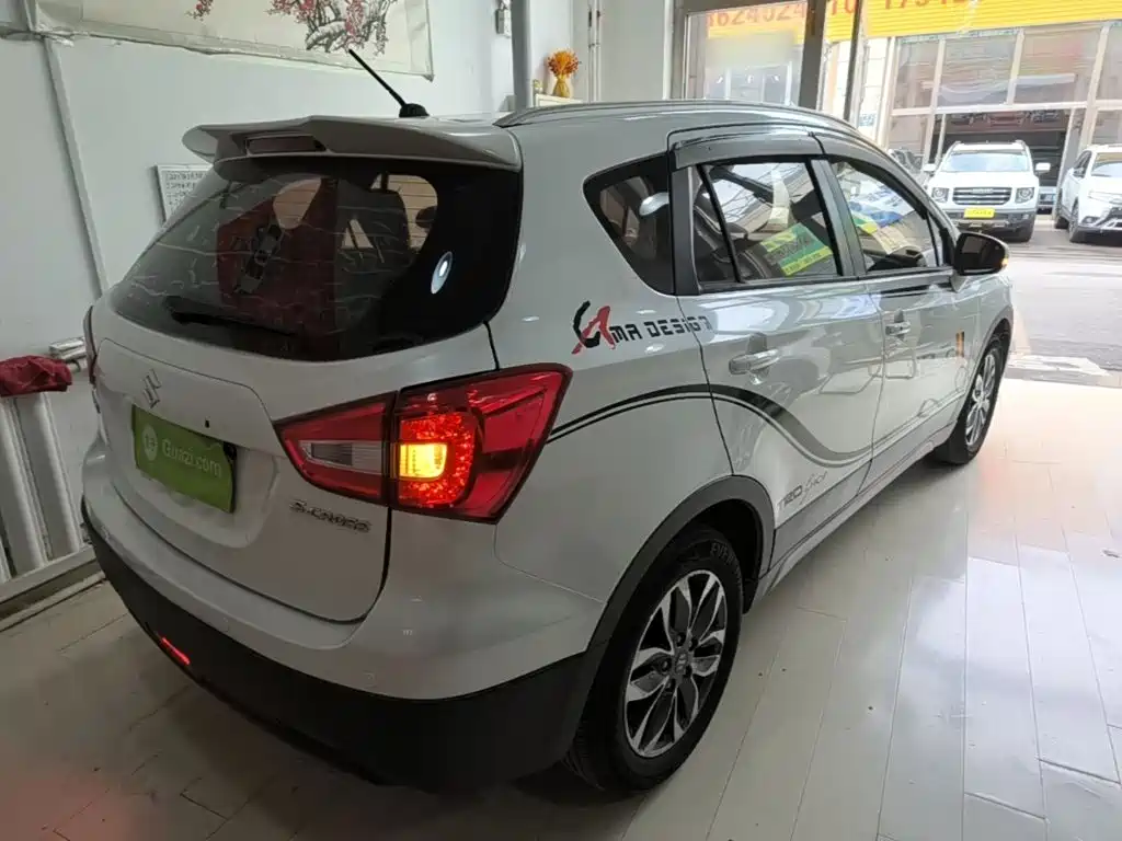 SX4 S-Cross 骁途 2017款 1.6 L CVT两驱都市进取型