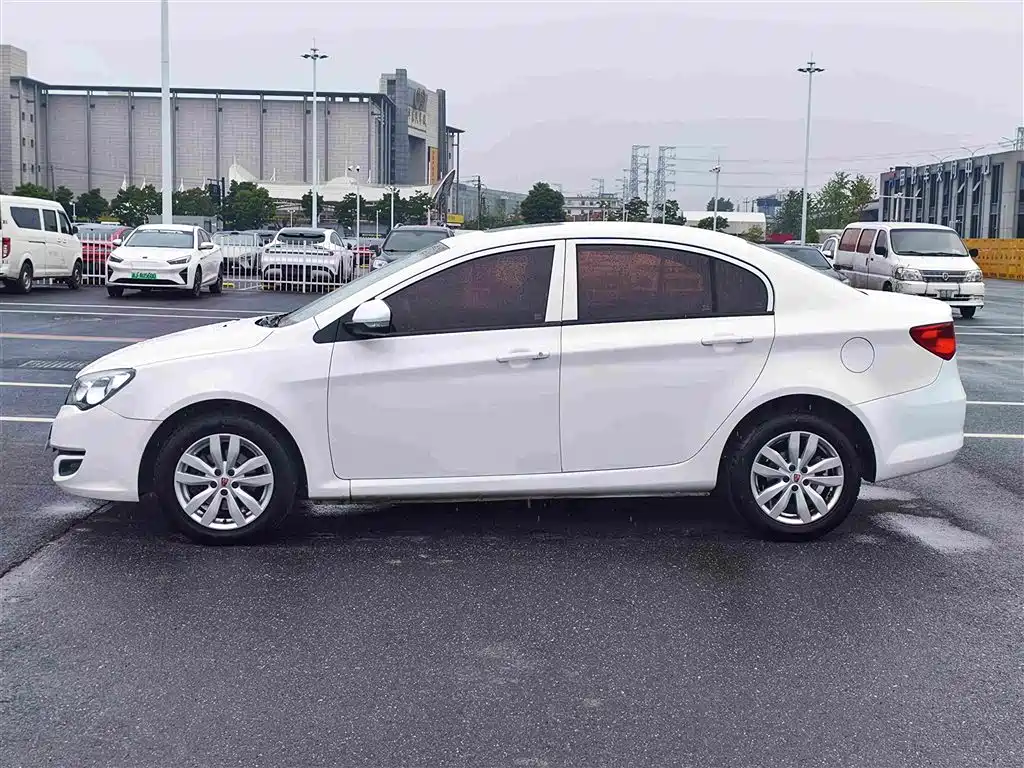 Roewe 350 1.5 L Auto Luxury Sunroof