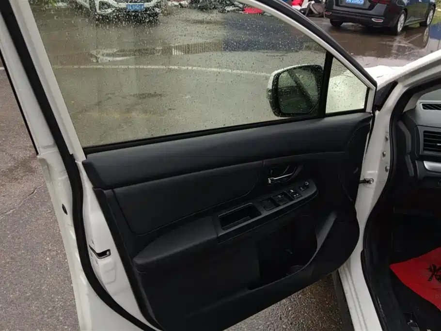 Subaru XV 2.0 i Luxury Navigation