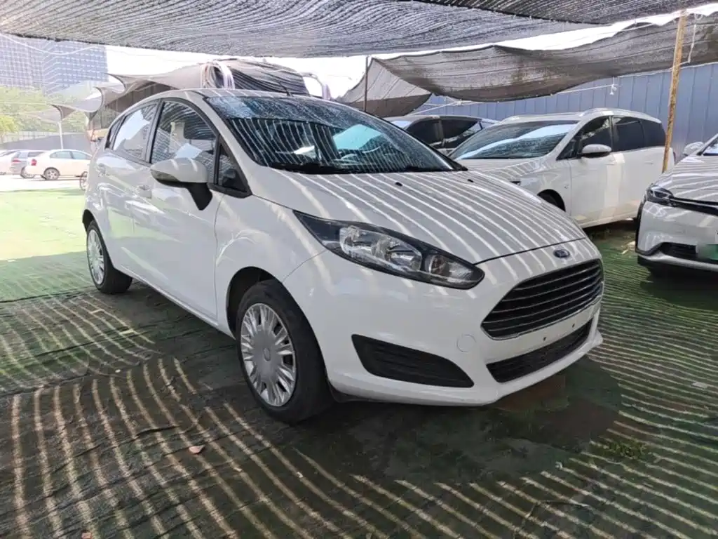 Fiesta Hatchback 1.5 L Manual Style