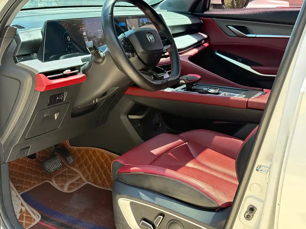 Changan CS75 PLUS 2 nd Gen 1.5 T Auto Luxury