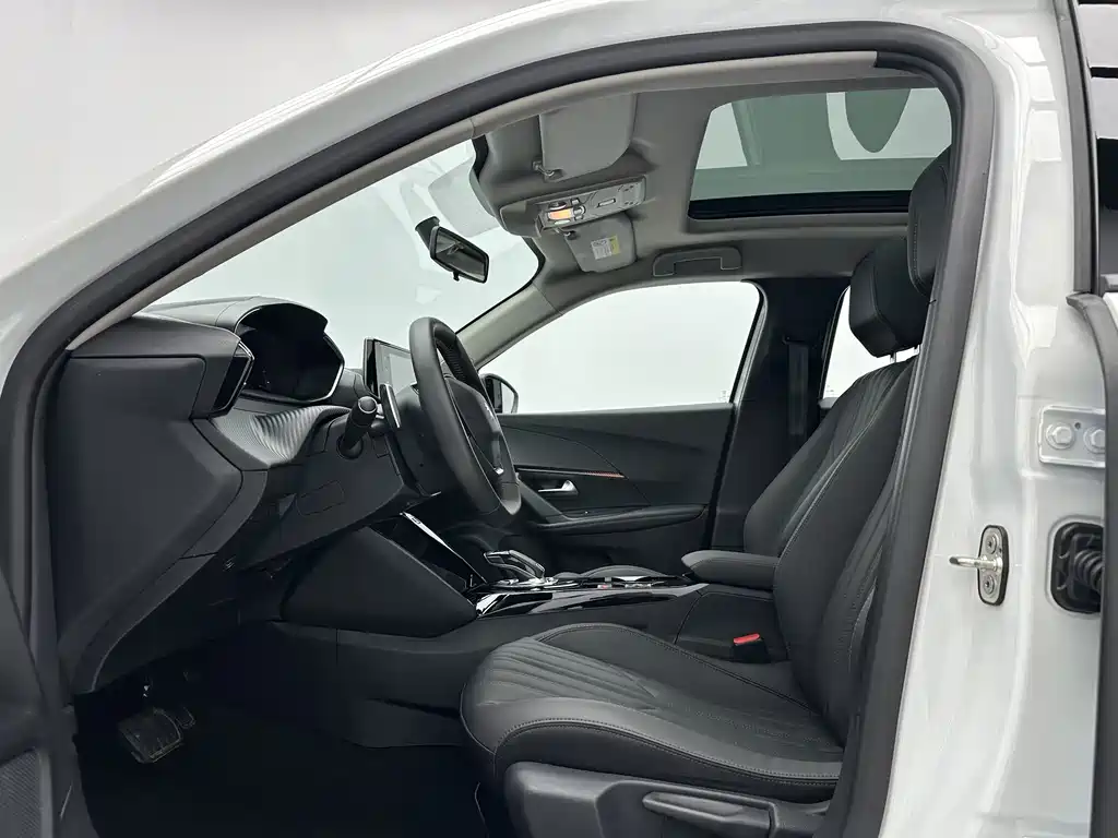 Peugeot 2008 2022 230 THP THE ONE