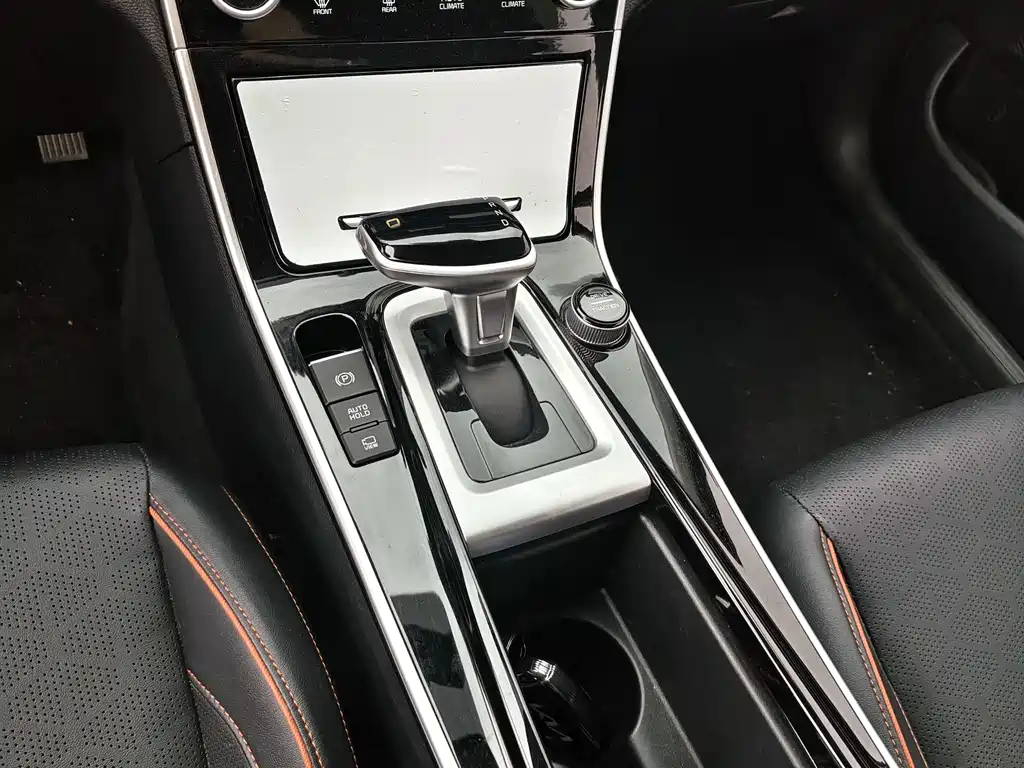 Seltos 1.5 L CVT Luxury