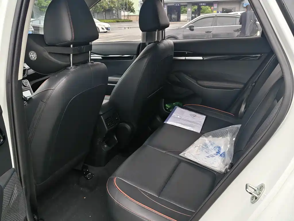 Seltos 1.5 L CVT Luxury