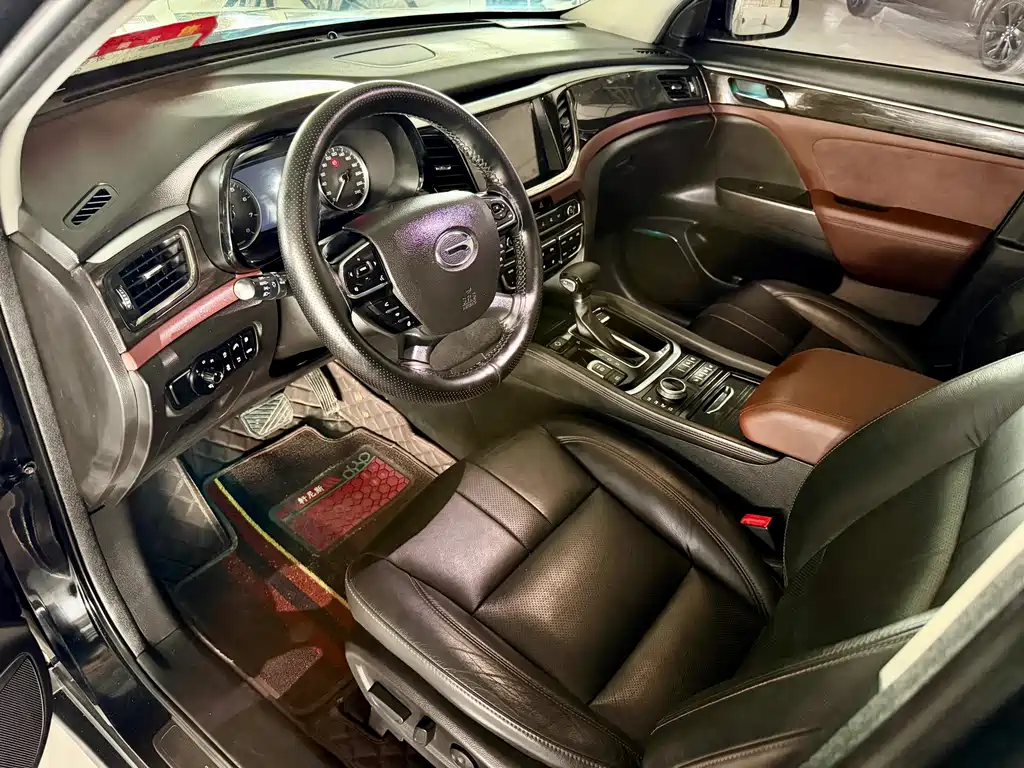 GAC Trumpchi GS8 320 T 4 WD Luxury Connected (7-seat)