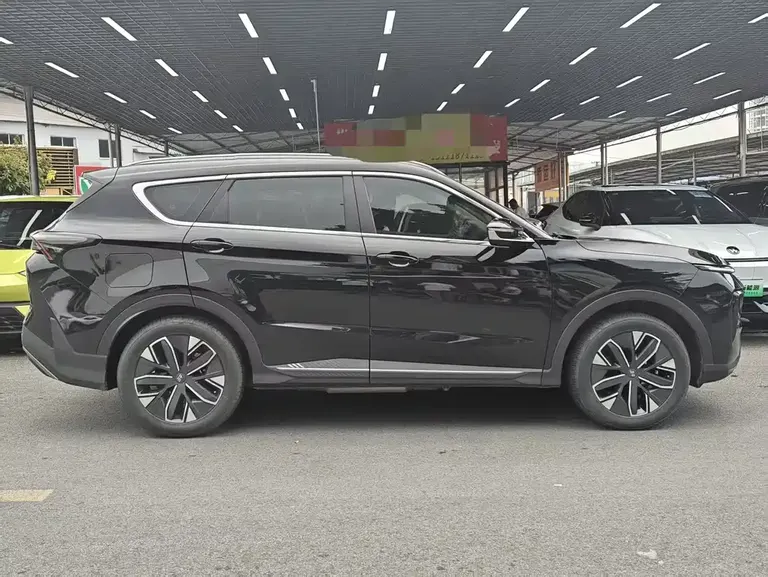 Jetour Shanhai L7 1.5 T 120 km MAX+ 5-seat