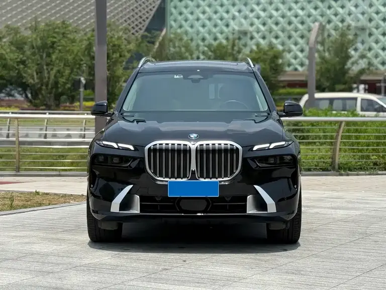 BMW X7 xDrive40 i Leading Luxury Package