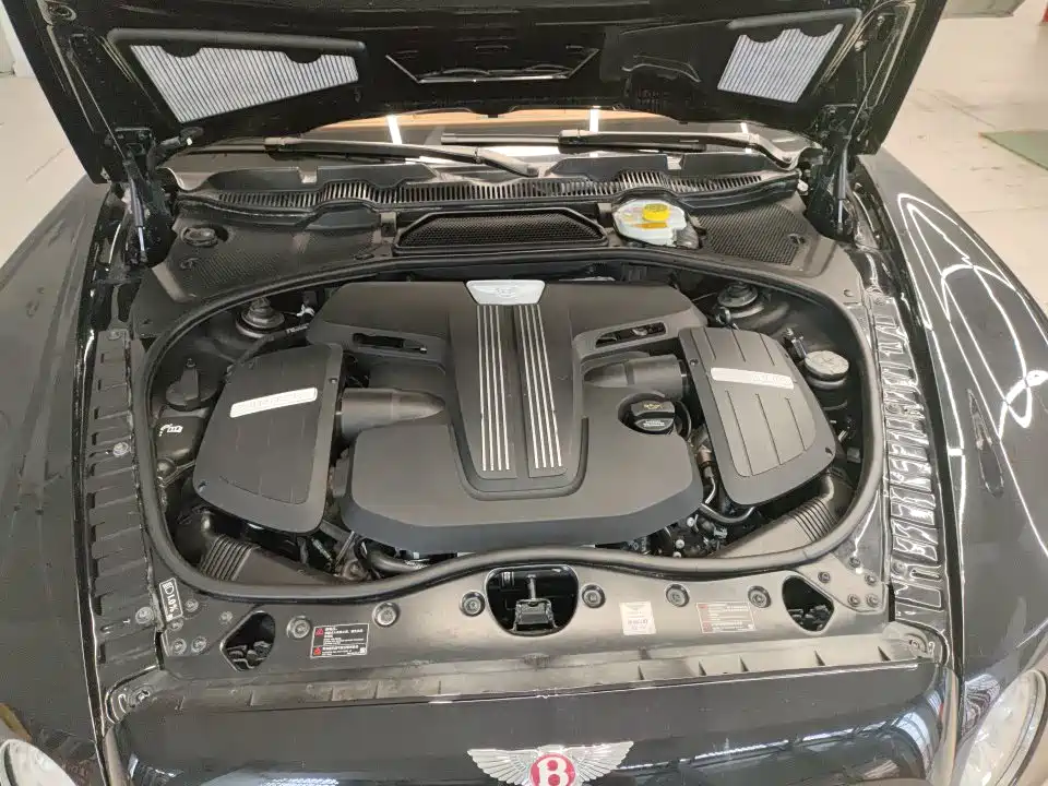 Flying Spur 4.0 T V8 Standard