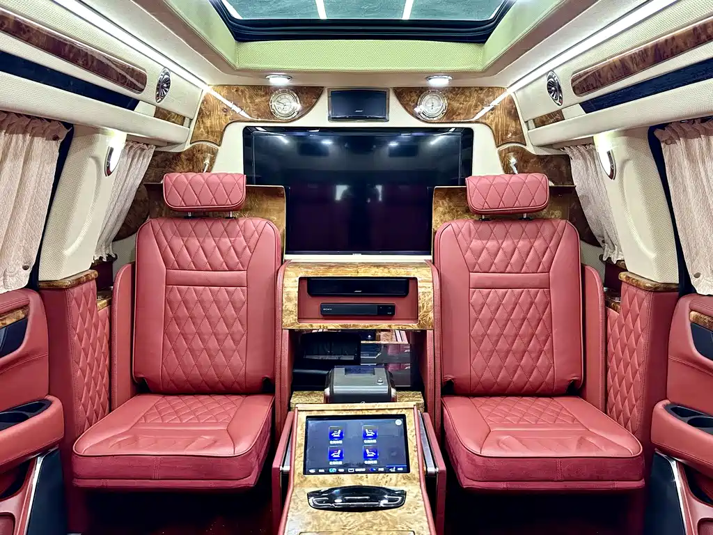 Escalade 6.2 L ESV Platinum Extended