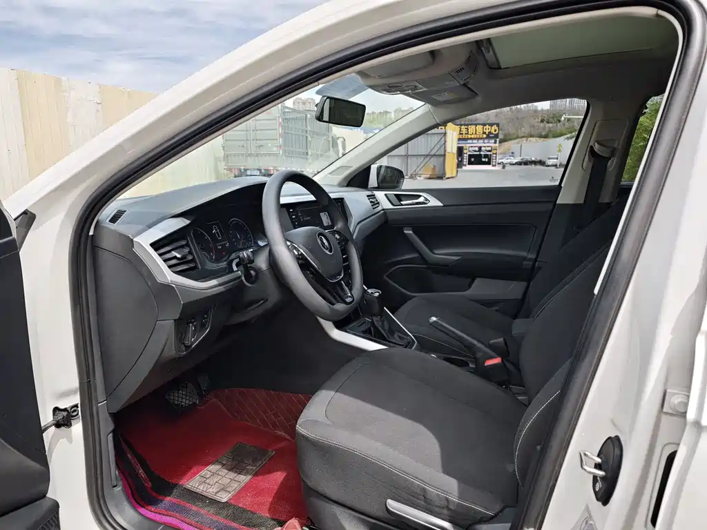 Polo Plus 1.5 L Auto Panoramic Pleasure