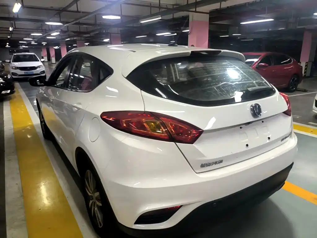 Eado XT 1.6 L Manual Handsome Cool CN-V