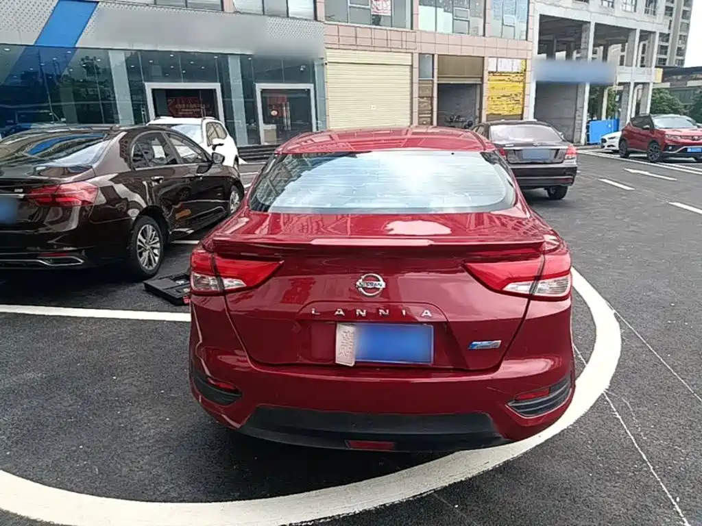 Lannia 1.6 L CVT Smart Cool