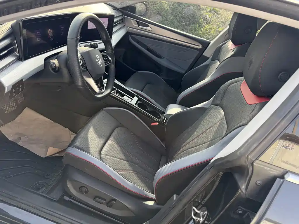 Lamando Lamando L 280 TSI DSG Spicy Cool
