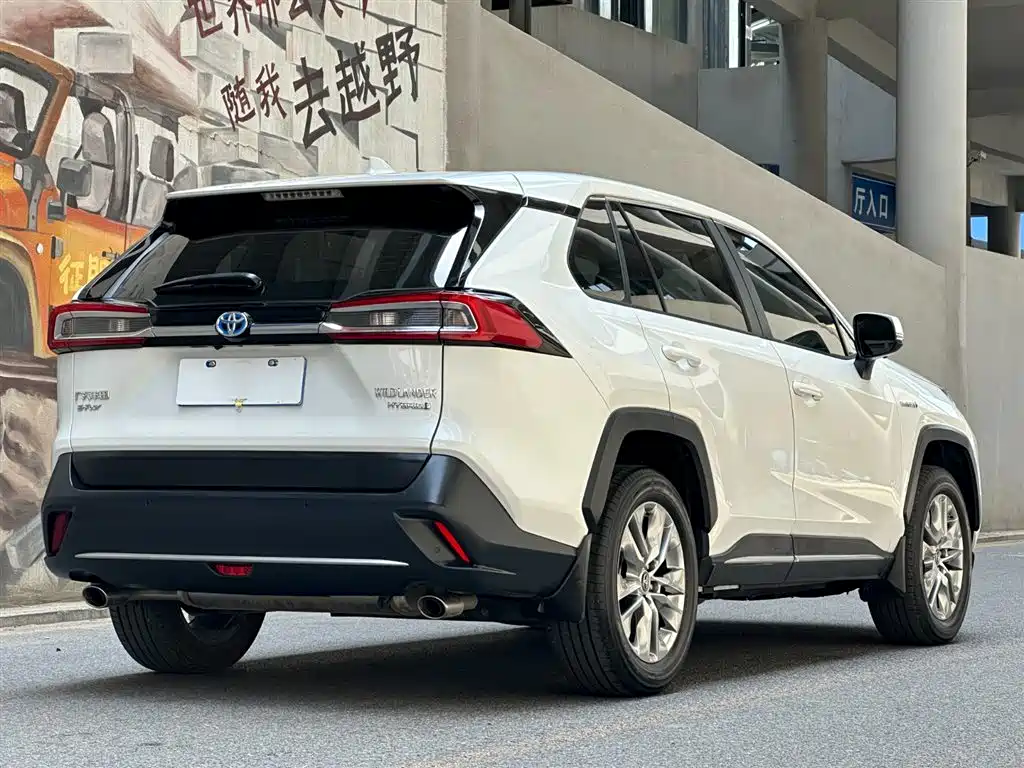 Wildlander 威兰达 2022款 双擎 2.5 L E-CVT四驱豪华PLUS版