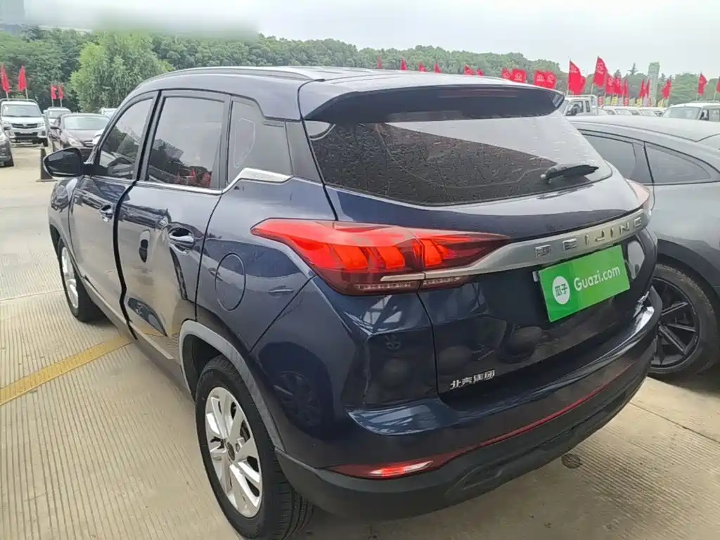 BAIC X3 1.5 T CVT Glory