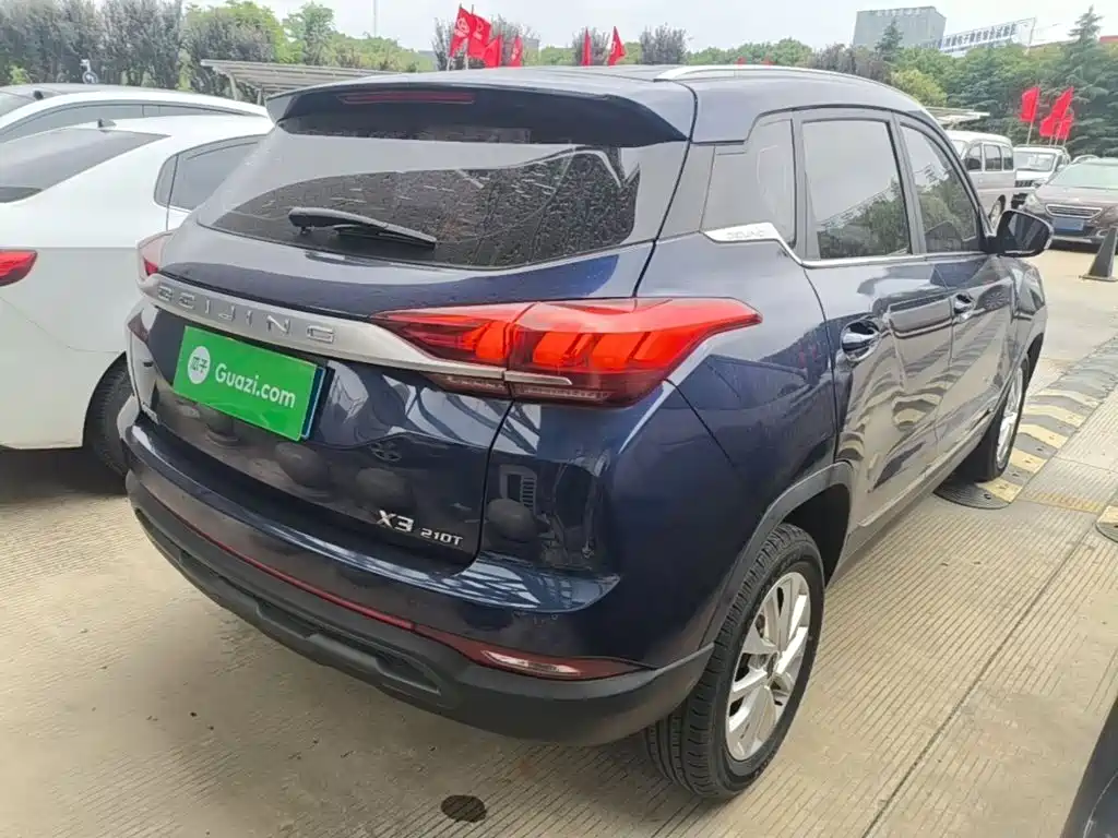 BAIC X3 1.5 T CVT Glory