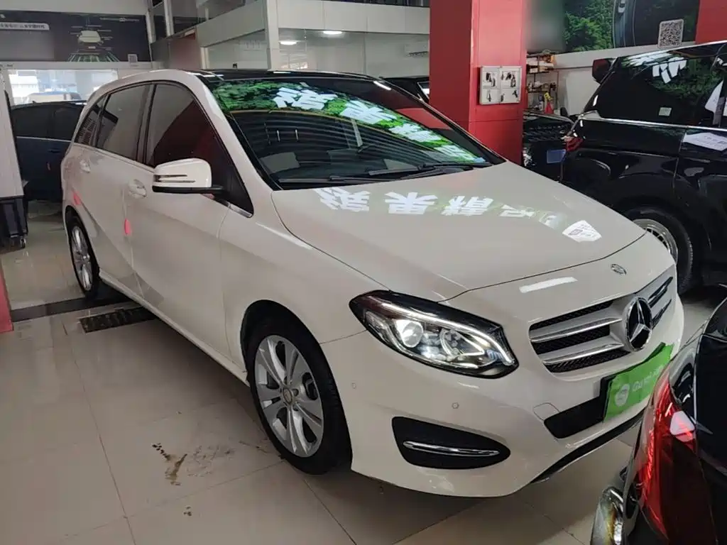 Mercedes-Benz B-Class B 200 Fashion