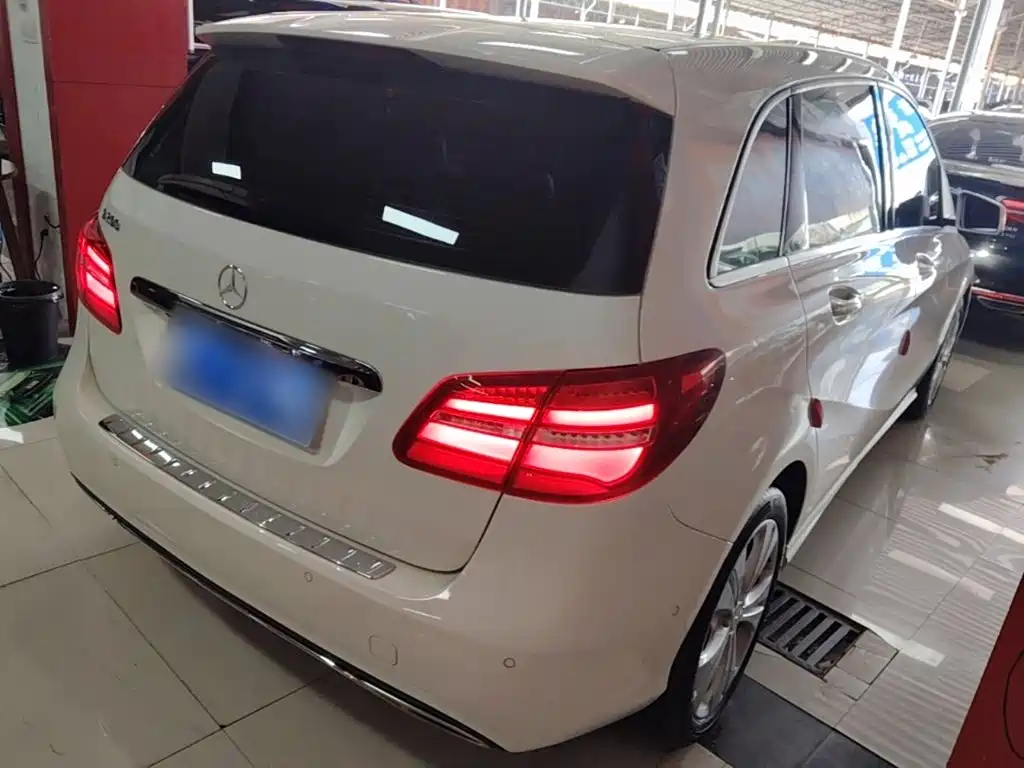 Mercedes-Benz B-Class B 200 Fashion