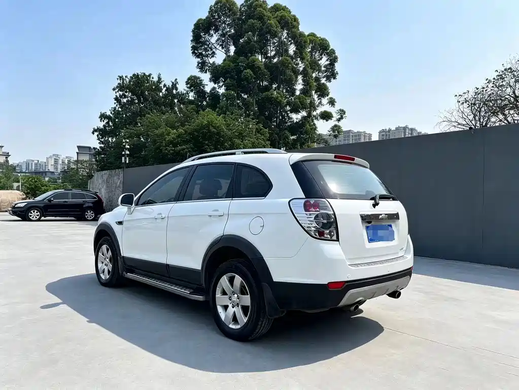 Captiva 2.4 L 2 WD City 7-seat