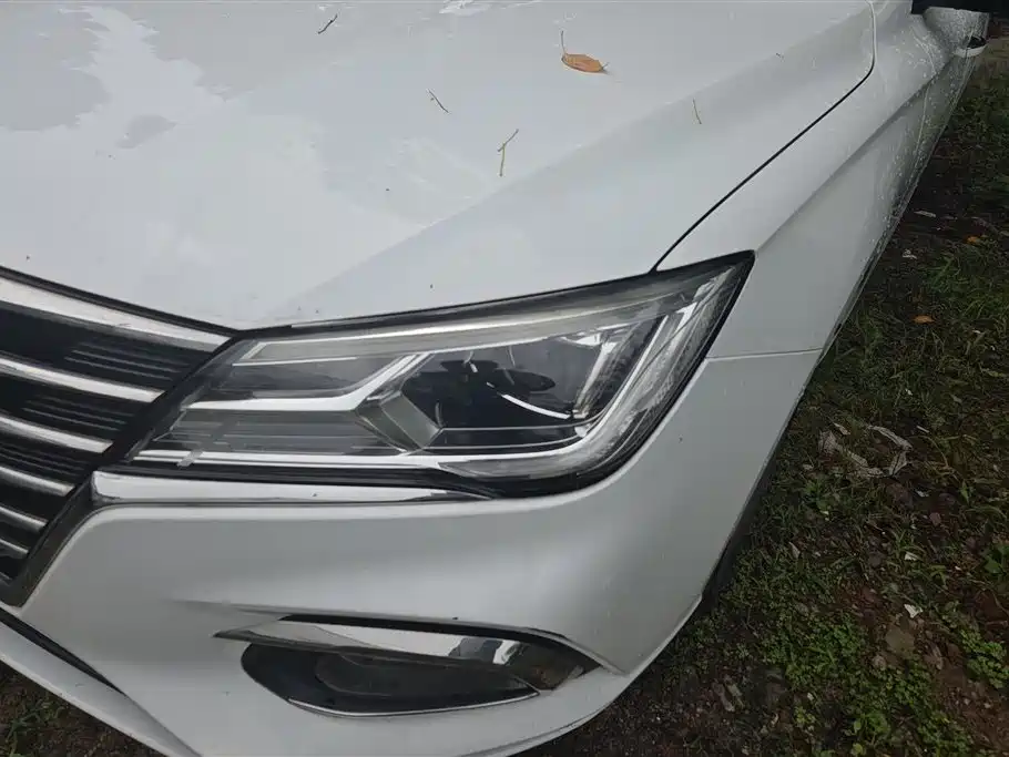 Roewe i5 1.5 L Auto 4 G Connected Leading Luxury