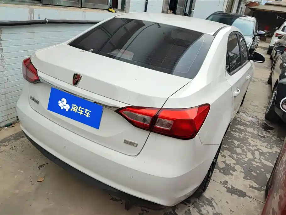 Roewe 360 1.5 L Auto Luxury