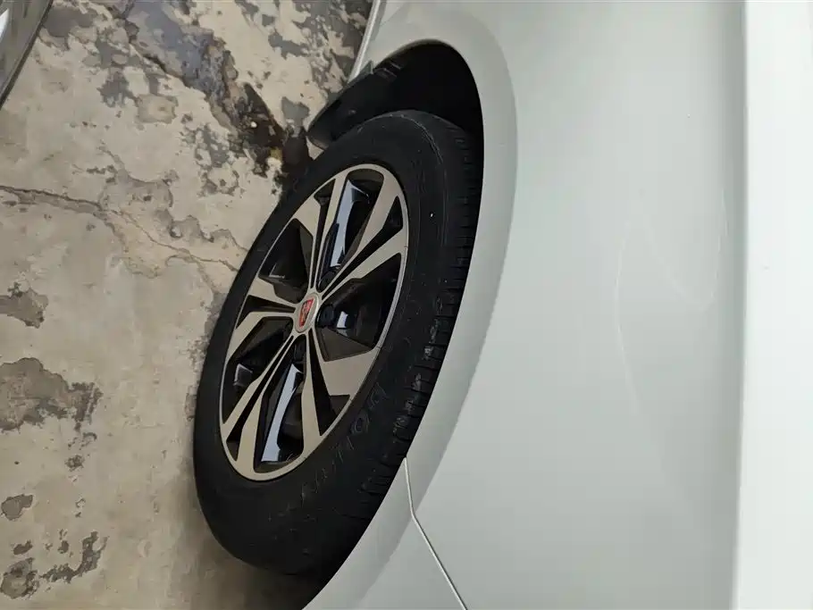 Roewe 360 1.5 L Auto Luxury