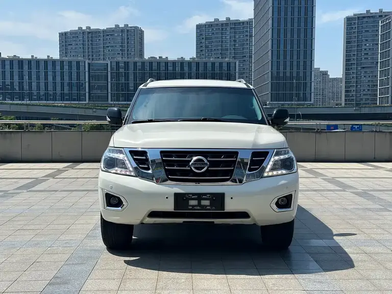 Nissan Patrol 4.0 L Flagship