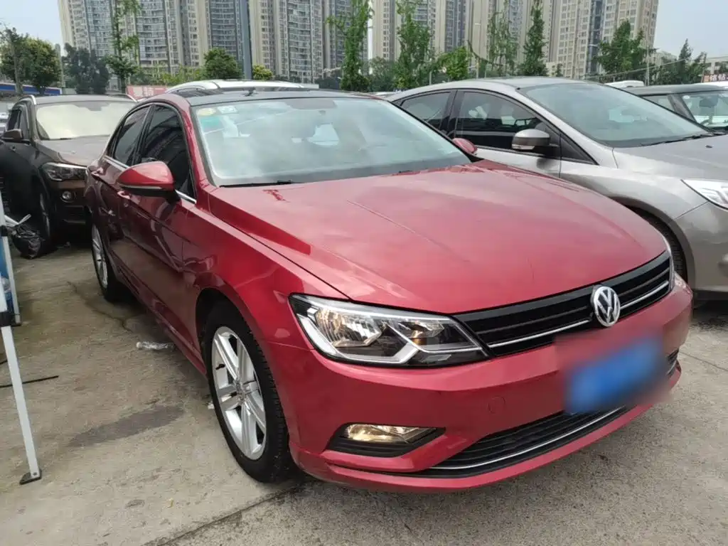 Lamando 330 TSI DSG Comfort