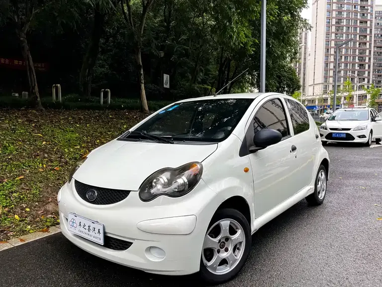 BYD F0 1.0 L AMT Joy Cool