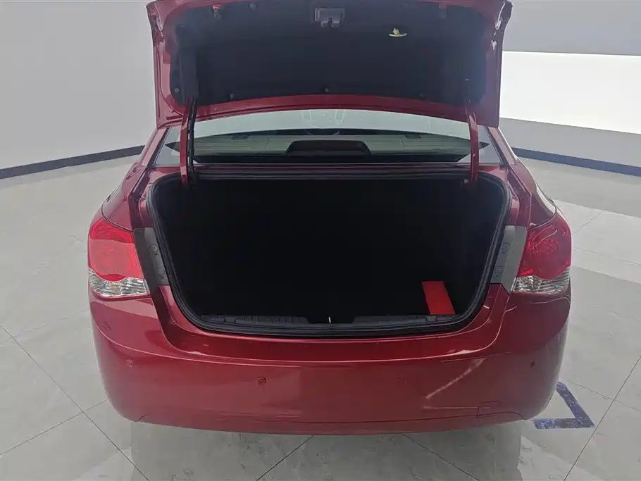 Cruze 科鲁兹 2009款 1.6 L SL MT