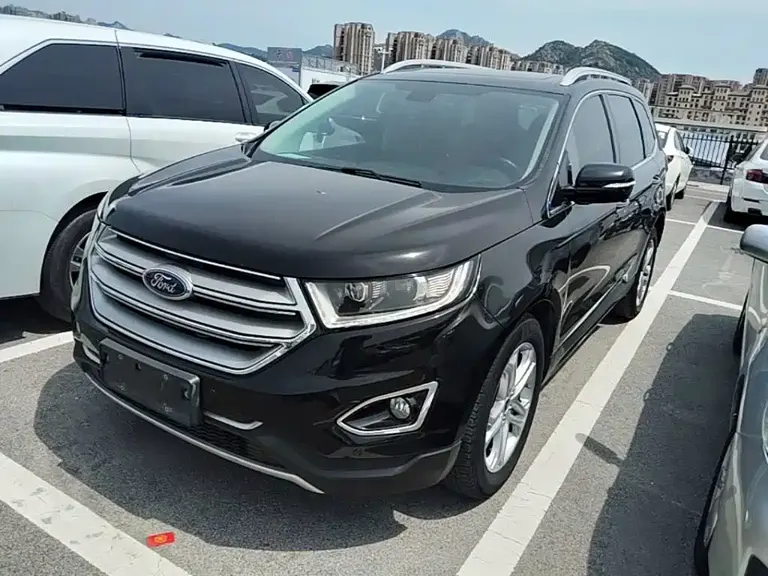Ford Edge EcoBoost 245 2 WD Grand Sharp 7-seat CN-V