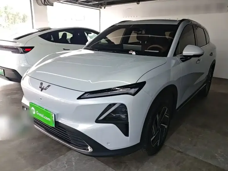 Wuling Starlight S 五菱星光S 2025款 130 km 领航型