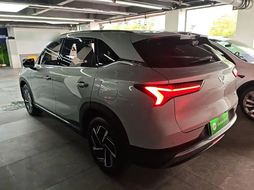 Wuling Starlight S 五菱星光S 2025款 130 km 领航型
