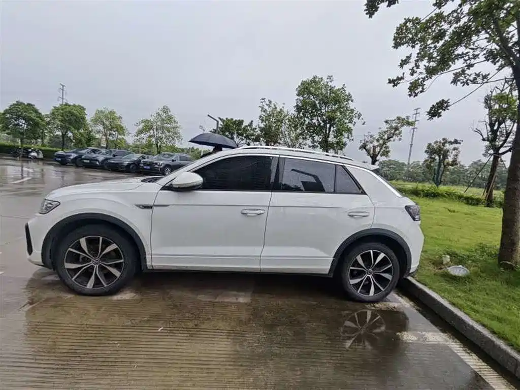 T-ROC 300 TSI DSG 2 WD Starlight