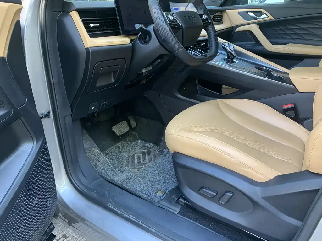 Roewe RX5 1.5 T Comfort Enjoyment