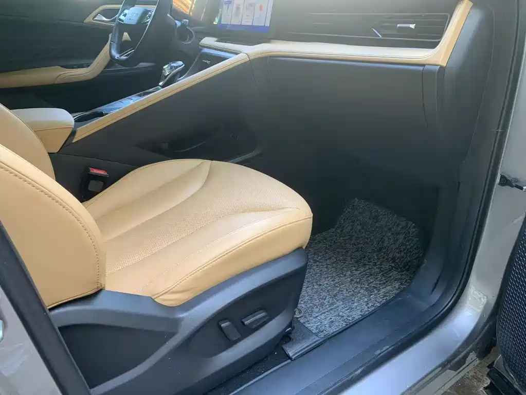 Roewe RX5 1.5 T Comfort Enjoyment