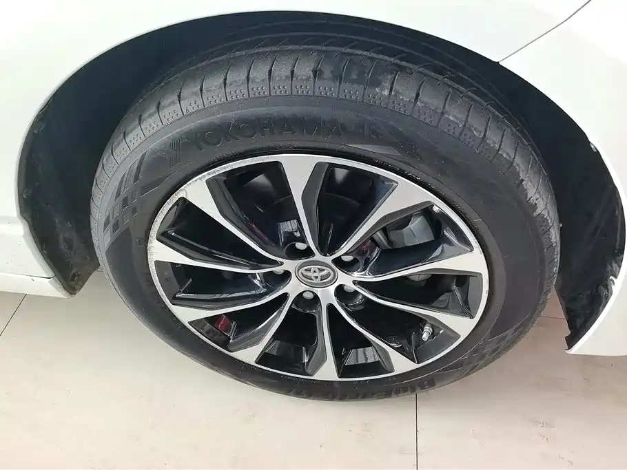 Avalon 2.5 L Luxury