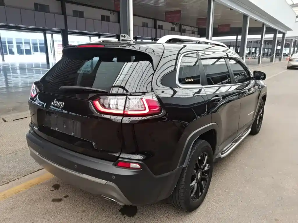 Cherokee 2.0 T 2 WD Smart Enjoyment CN-V