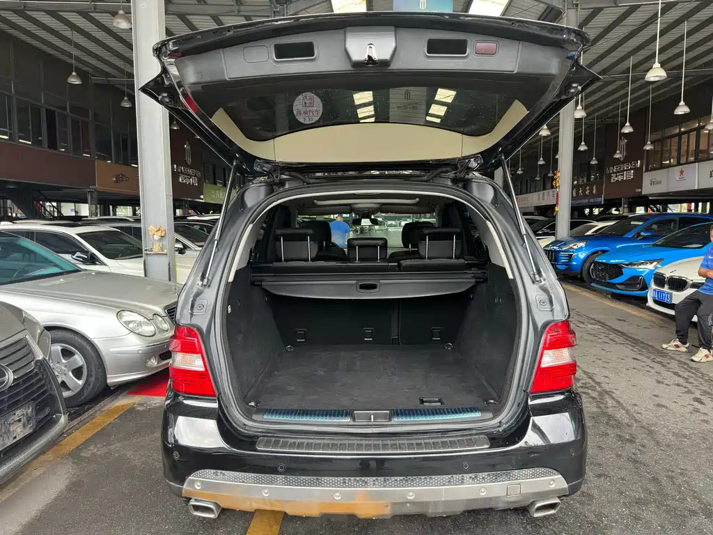 Mercedes-Benz M-Class ML 350 4 MATIC Luxury
