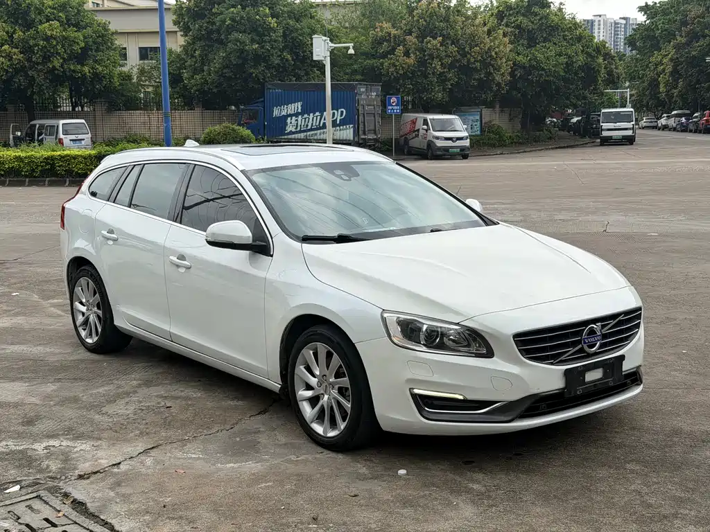 Volvo V60 T5 Smart Ease