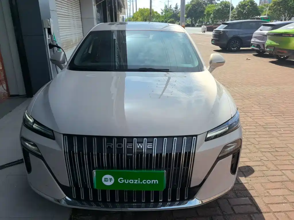 Roewe M7 DMH 160 km Premium Enjoyment