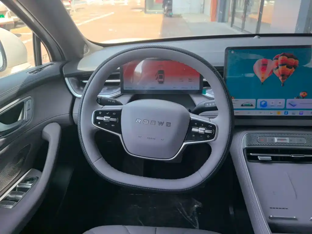 Roewe M7 DMH 160 km Premium Enjoyment