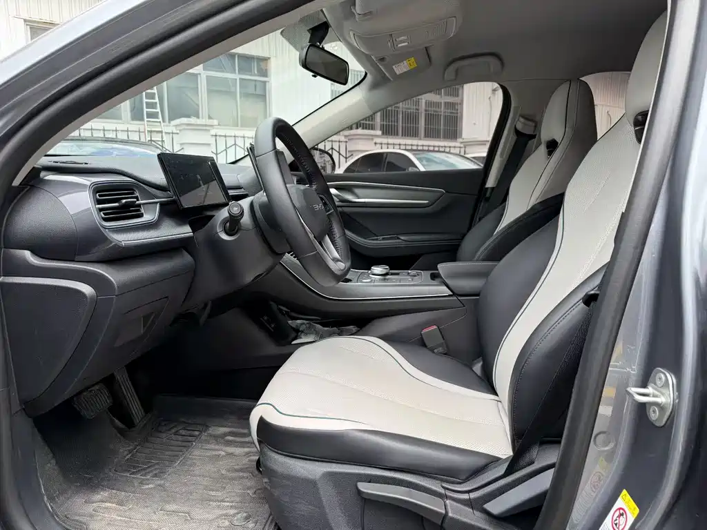 Destroyer 05 Glory DM-i 55 KM Luxury