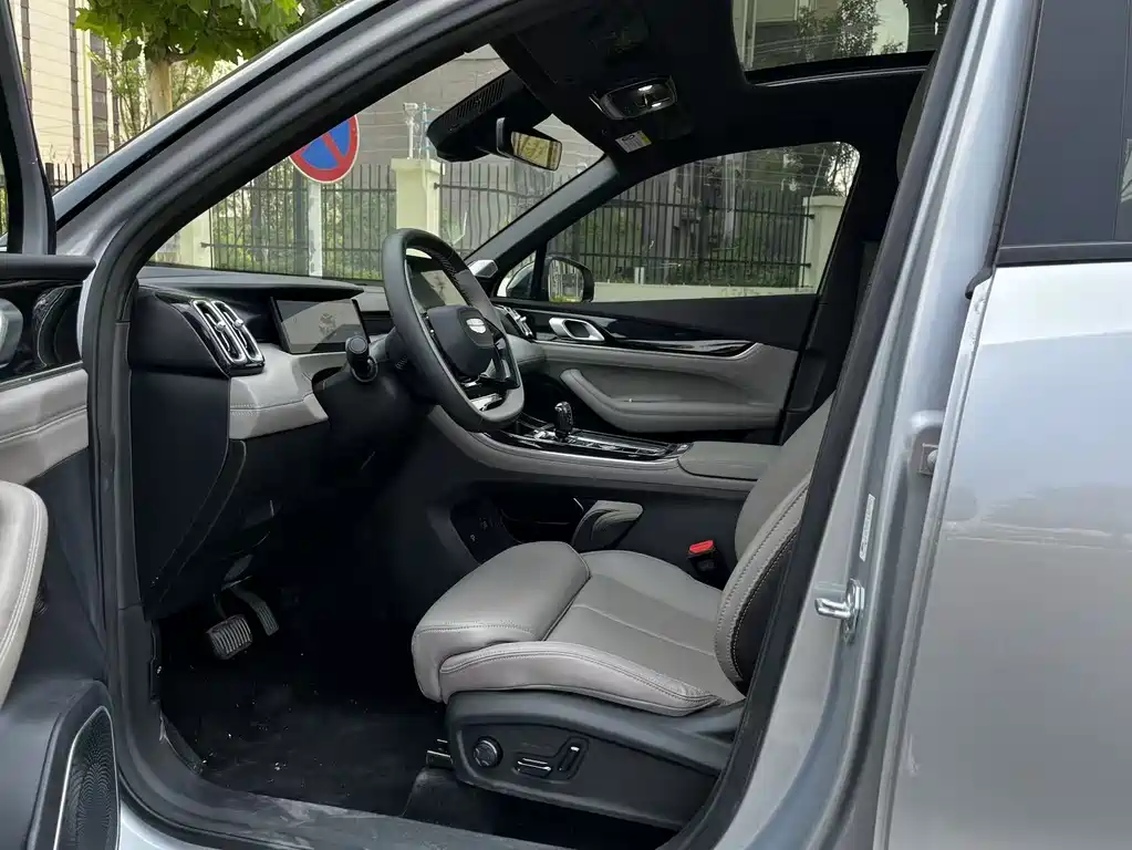 Boyue L 4 th Gen 1.5 TD DCT Splendid