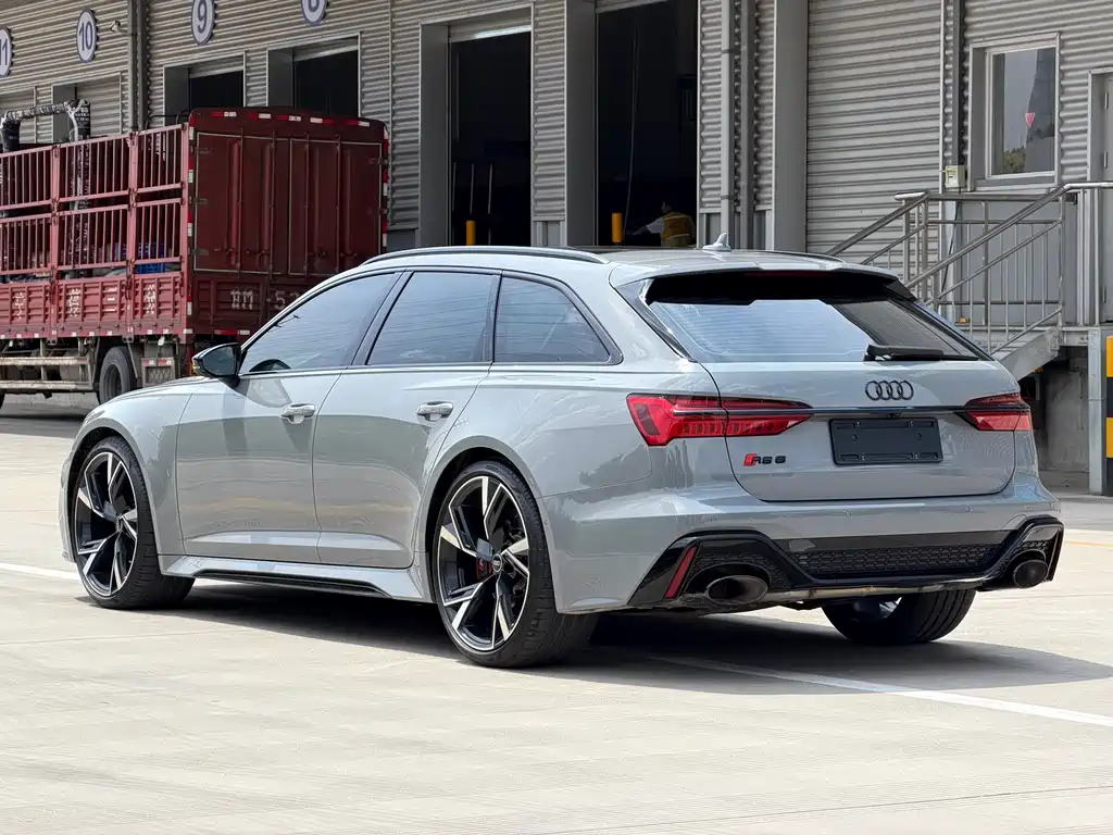 Audi RS 6 RS 6 4.0 T Avant