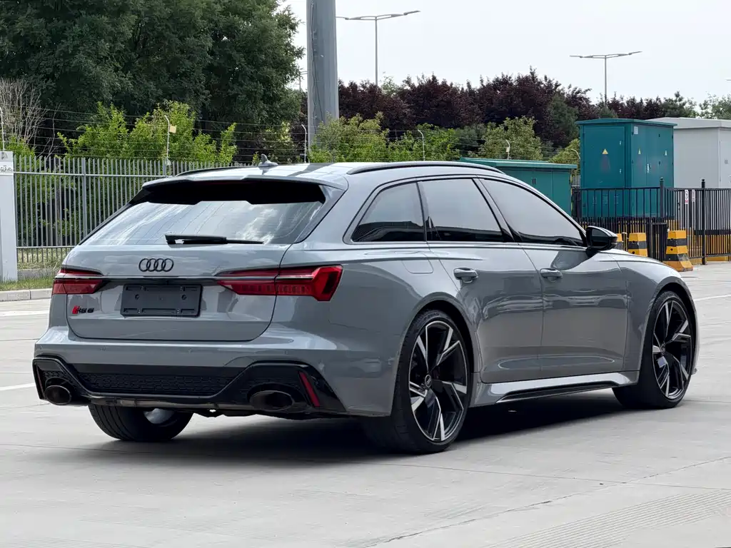 Audi RS 6 RS 6 4.0 T Avant