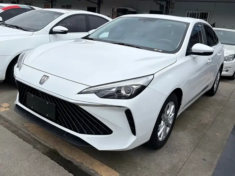 Roewe i5 1.5 L CVT Honored