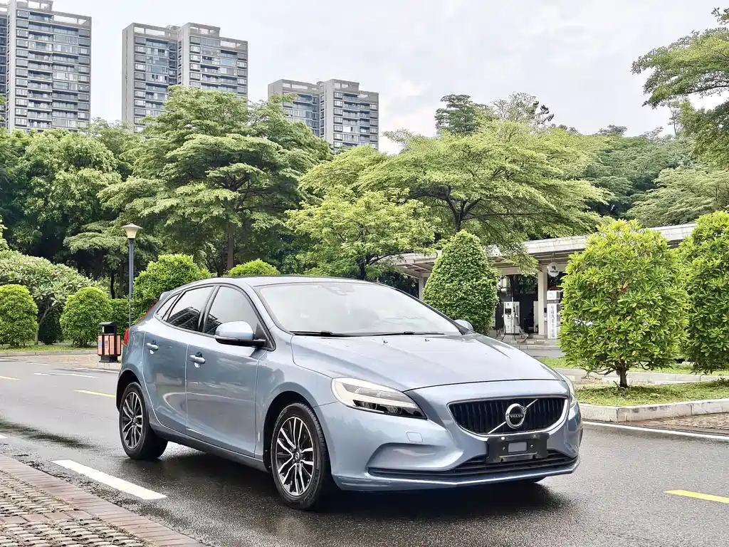 Volvo V40 T3 Smart Ease